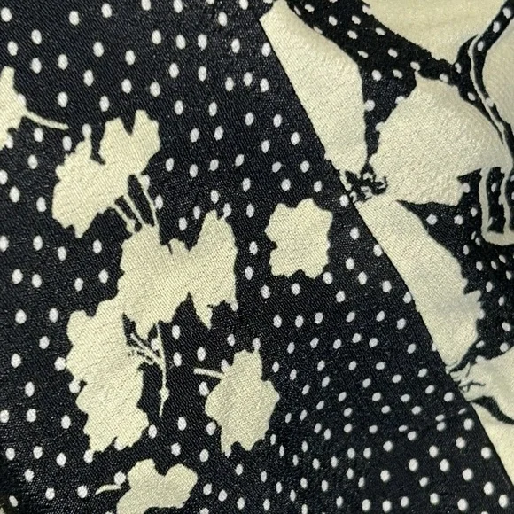 Leith Floral Dress| SIZE XXS - Picture 8 of 8